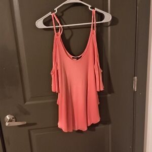 Romeo & Juliet Couture COLD SHOULDER TOP